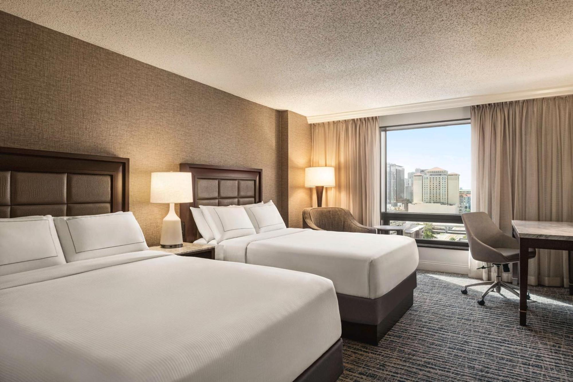 ฮิลตัน แทมปา ดาวน์ทาวน์ Hotel ภายนอก รูปภาพ